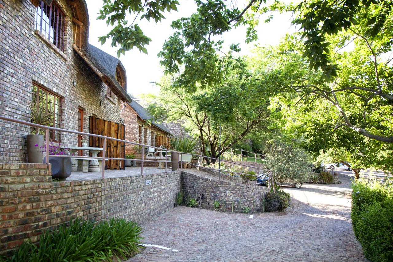 De Poort Country Lodge Oudtshoorn Eksteriør billede